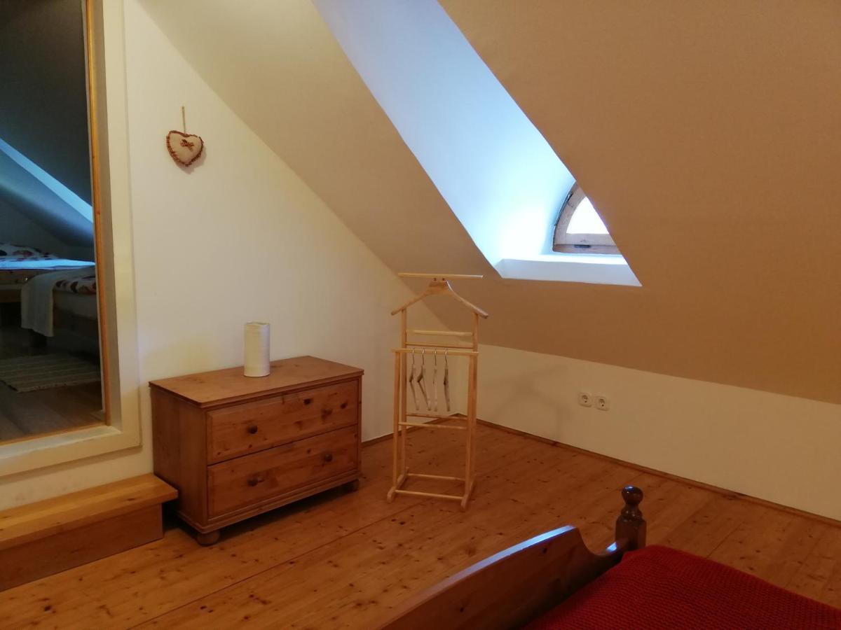 Ferienwohnung Liliomfa Apartman Szigliget Exterior foto